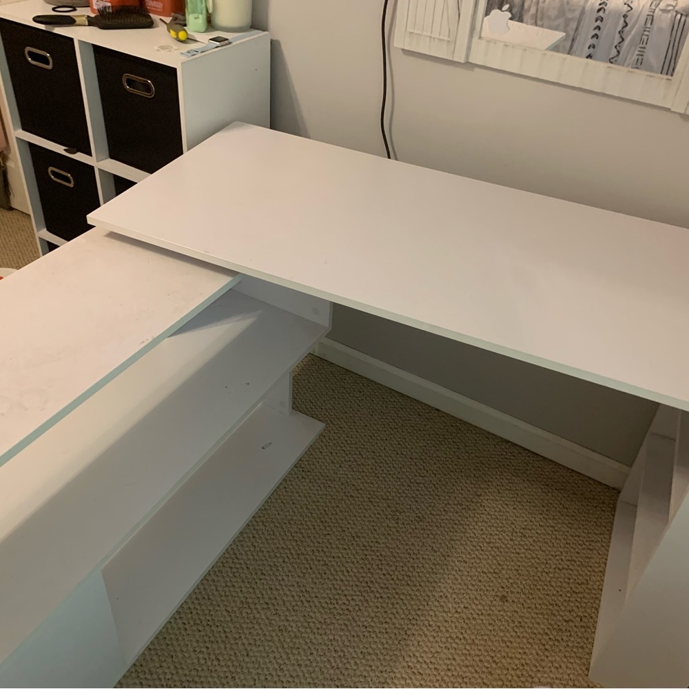 White adjustable desk